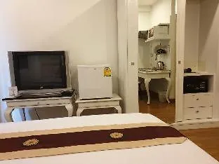 Hotel Arawana Express Phromphong 3*